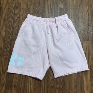 Nike * Pink SB Sportswear Fleece Shorts * Men’s Medium * Full Nike Spell Out
